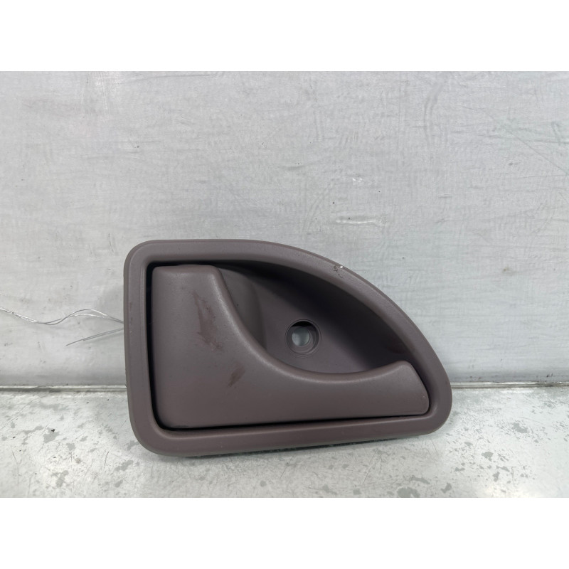 Poignee interieur avant gauche RENAULT TWINGO 1 Photo n°2