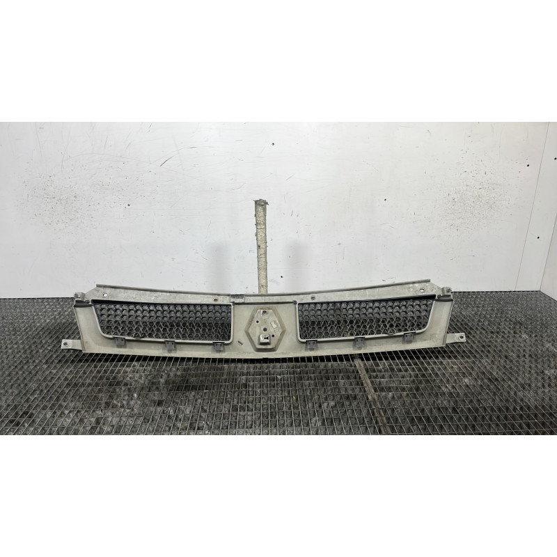 Calandre RENAULT MASTER 2 Photo n°4