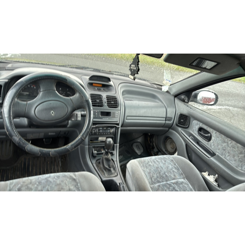 Serrure avant droit RENAULT LAGUNA 1 Photo n°14