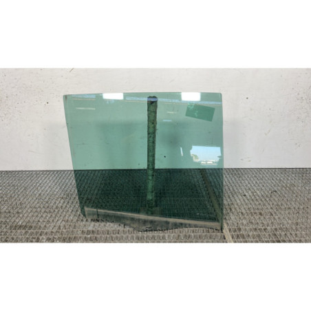 Vitre arriere droit RENAULT GRAND MODUS Photo n°1