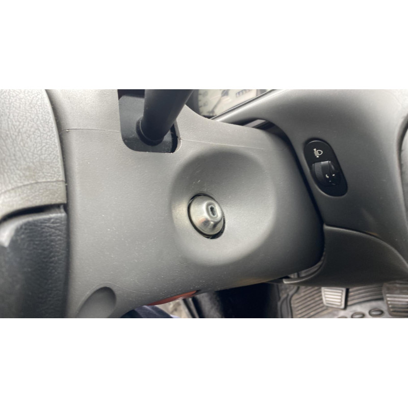 Custode arriere droit FORD KA 1 Photo n°11
