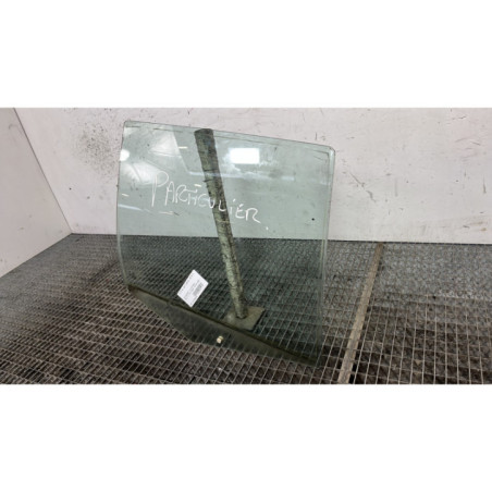 Vitre arriere droit VOLKSWAGEN GOLF 4