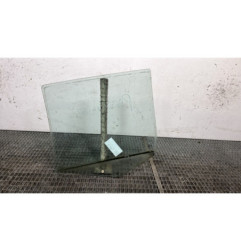Vitre arriere droit VOLKSWAGEN GOLF 4
