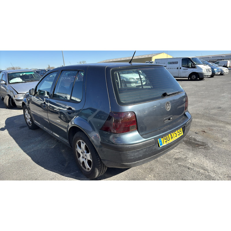 Vitre arriere droit VOLKSWAGEN GOLF 4 Photo n°10