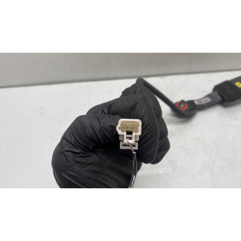 Attache ceinture avant droit HYUNDAI I 10 2 Photo n°2
