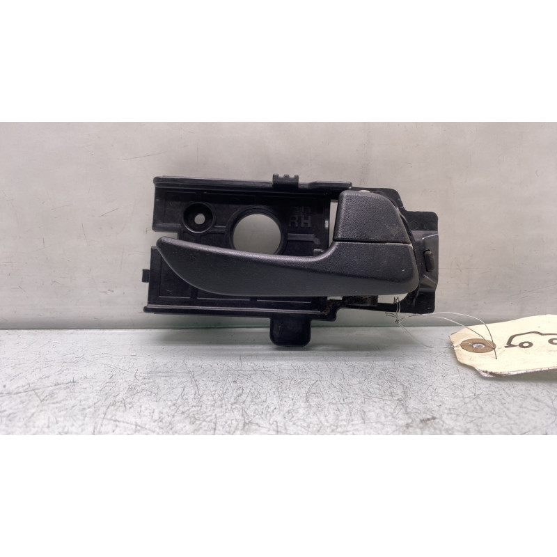 Poignee interieur avant droit HYUNDAI I 10 2 Photo n°1