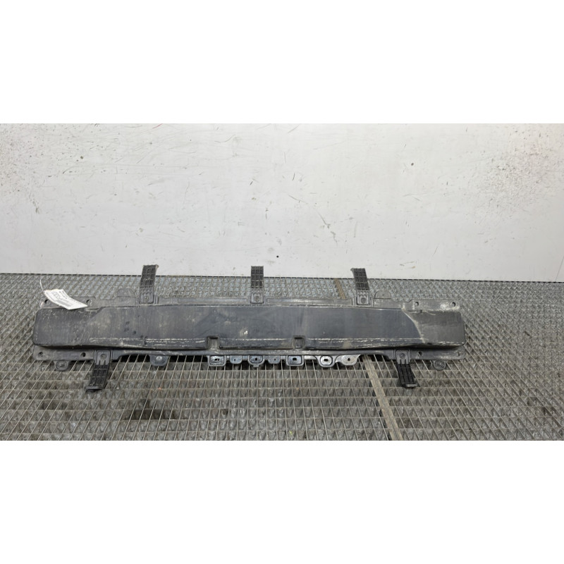 Renfort pare choc arriere (traverse) HYUNDAI I 10 2 Photo n°1
