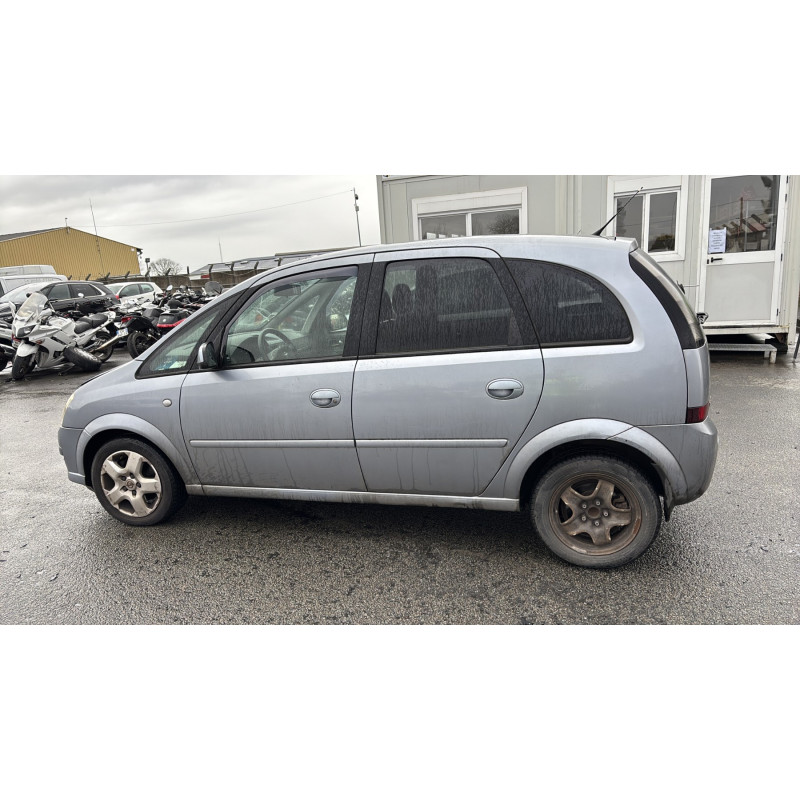Vase de lave glace OPEL MERIVA A Photo n°10