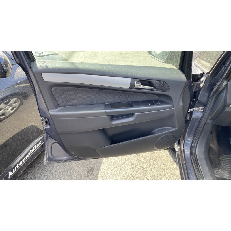 Verin de coffre OPEL ZAFIRA B Photo n°13