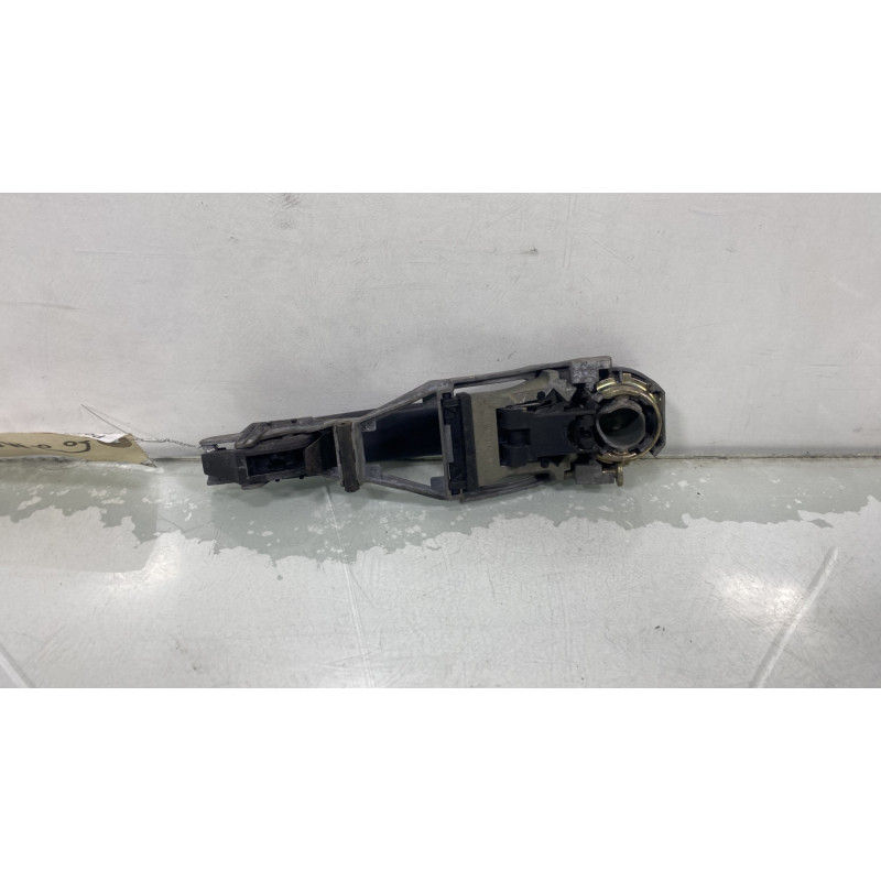 Poignee porte arriere gauche VOLKSWAGEN POLO 4 Photo n°3