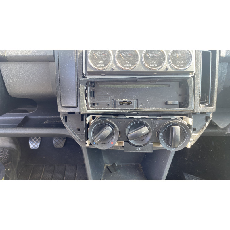 Poignee porte arriere gauche VOLKSWAGEN POLO 4 Photo n°19