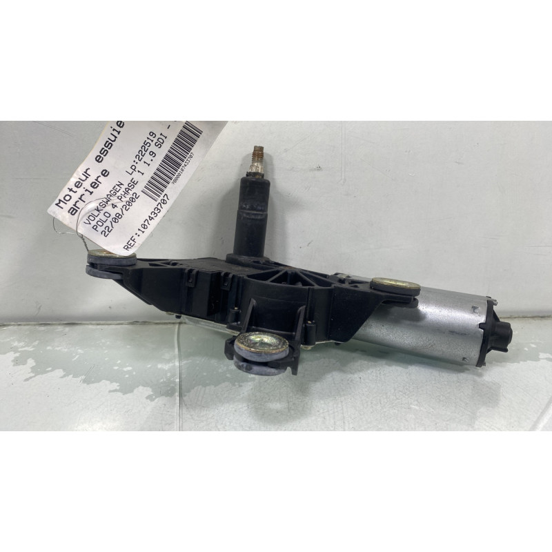 Moteur essuie glace arriere VOLKSWAGEN POLO 4 Photo n°3