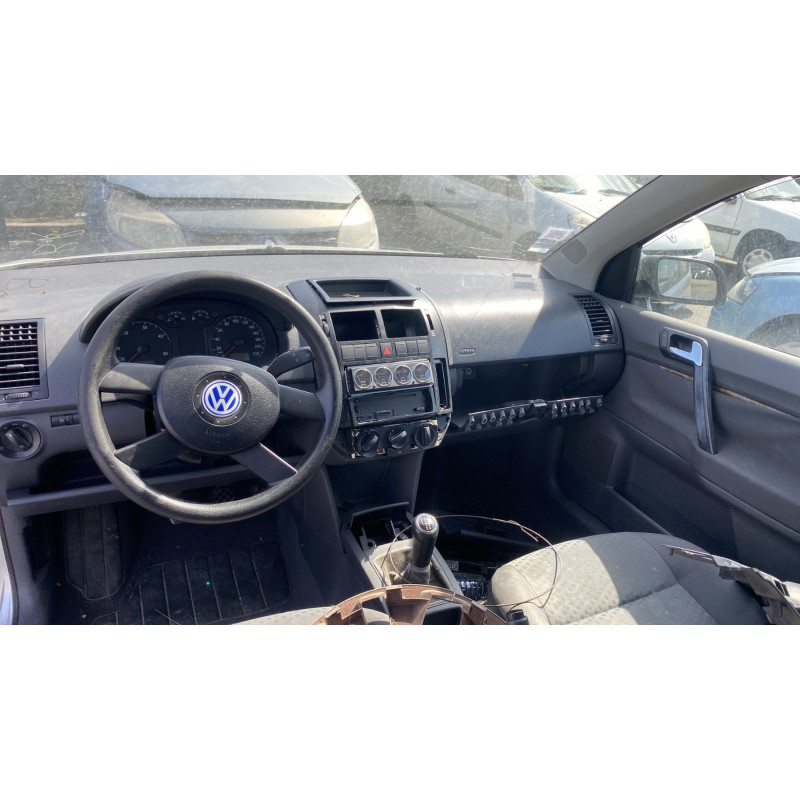 Serrure avant droit VOLKSWAGEN POLO 4 Photo n°19