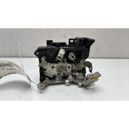 Serrure avant droit DACIA SANDERO 1