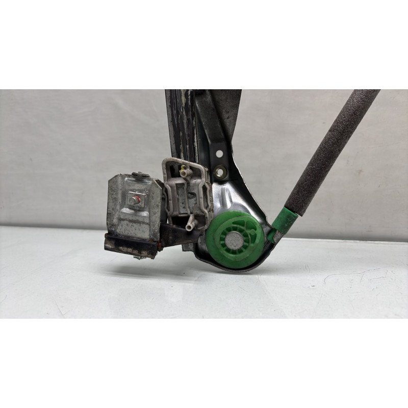 Leve vitre electrique avant droit FORD FOCUS 1 Photo n°2