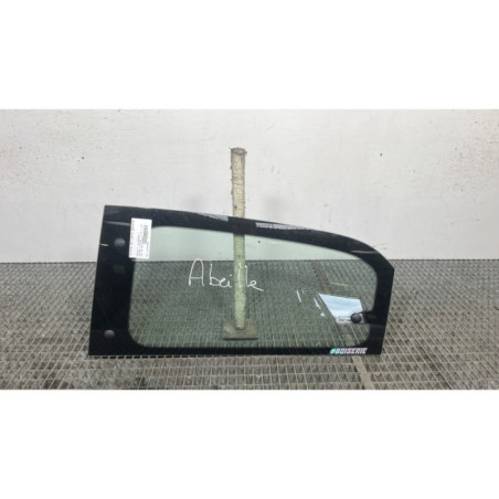 Vitre arriere gauche RENAULT TWINGO 3 Photo n°1