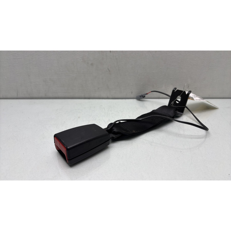 Attache ceinture arriere droit RENAULT TWINGO 3 Photo n°1