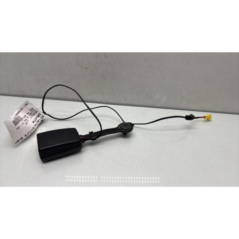 Attache ceinture avant gauche RENAULT TWINGO 3 Photo n°4