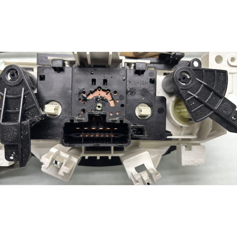 Commande chauffage RENAULT TWINGO 3 Photo n°3