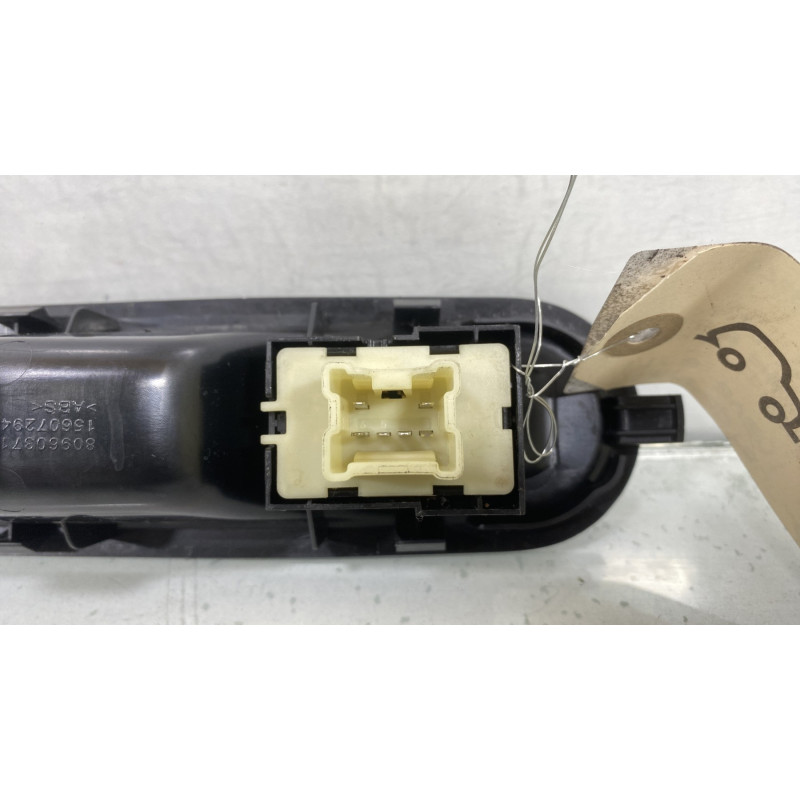 Interrupteur de leve vitre avant droit RENAULT TWINGO 3 Photo n°3