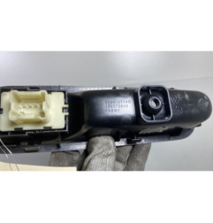 Interrupteur de leve vitre avant droit RENAULT TWINGO 3