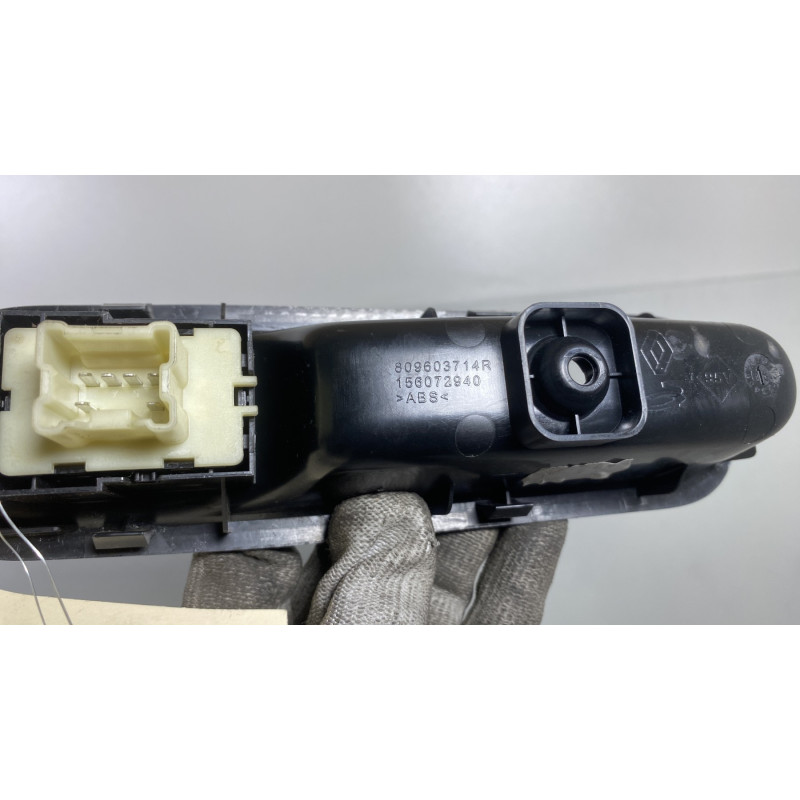 Interrupteur de leve vitre avant droit RENAULT TWINGO 3 Photo n°4