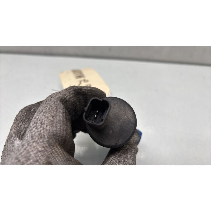 Pompe lave glace avant RENAULT TWINGO 3 Photo n°3