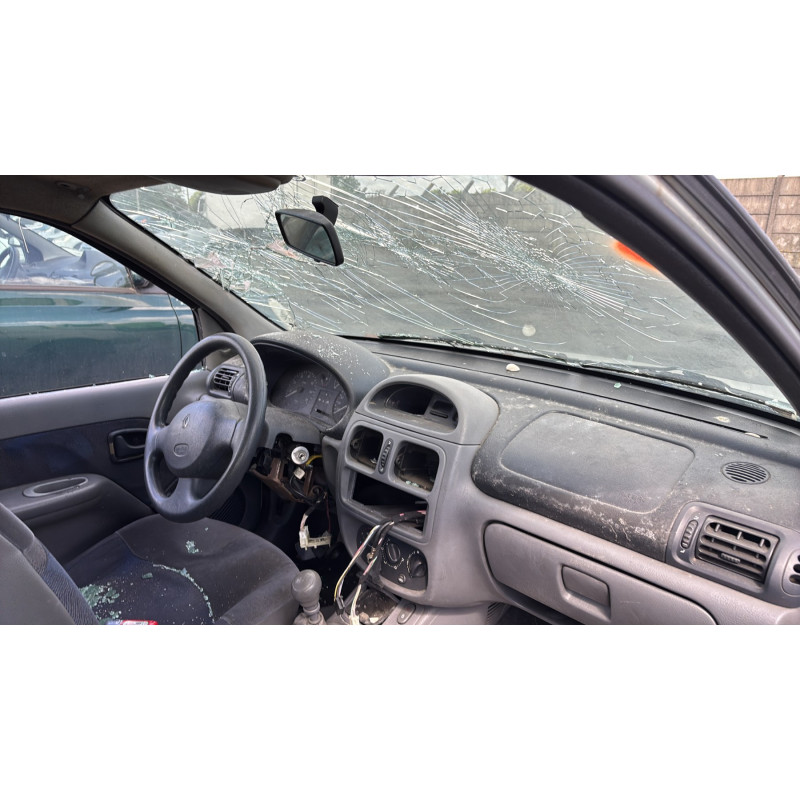 Bouton de warning RENAULT CLIO 2 Photo n°18