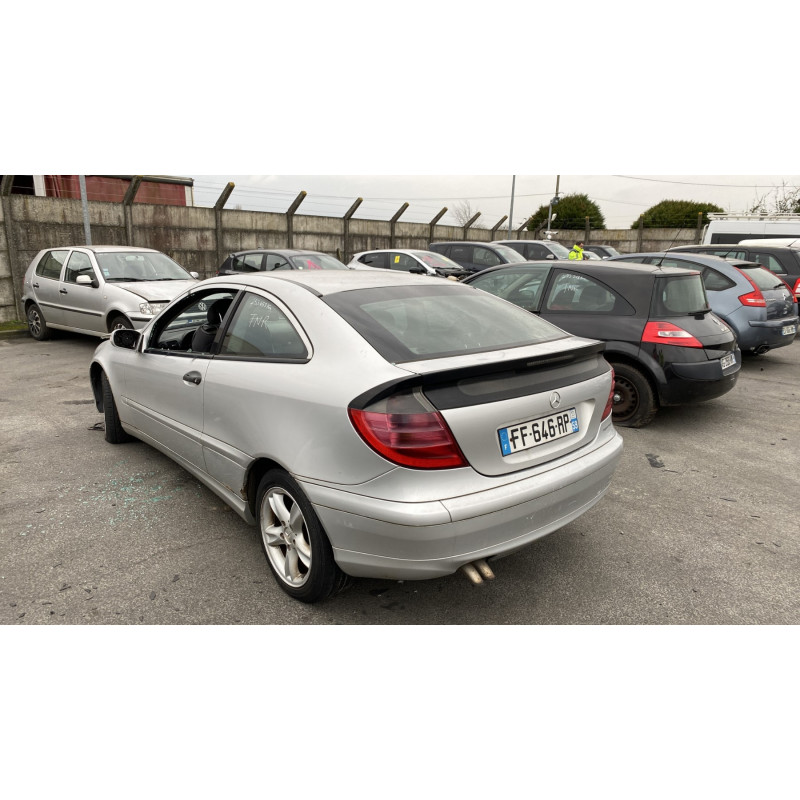 Feu arriere principal gauche (feux) MERCEDES CLASSE C 203 COUPE SPORT Photo n°8