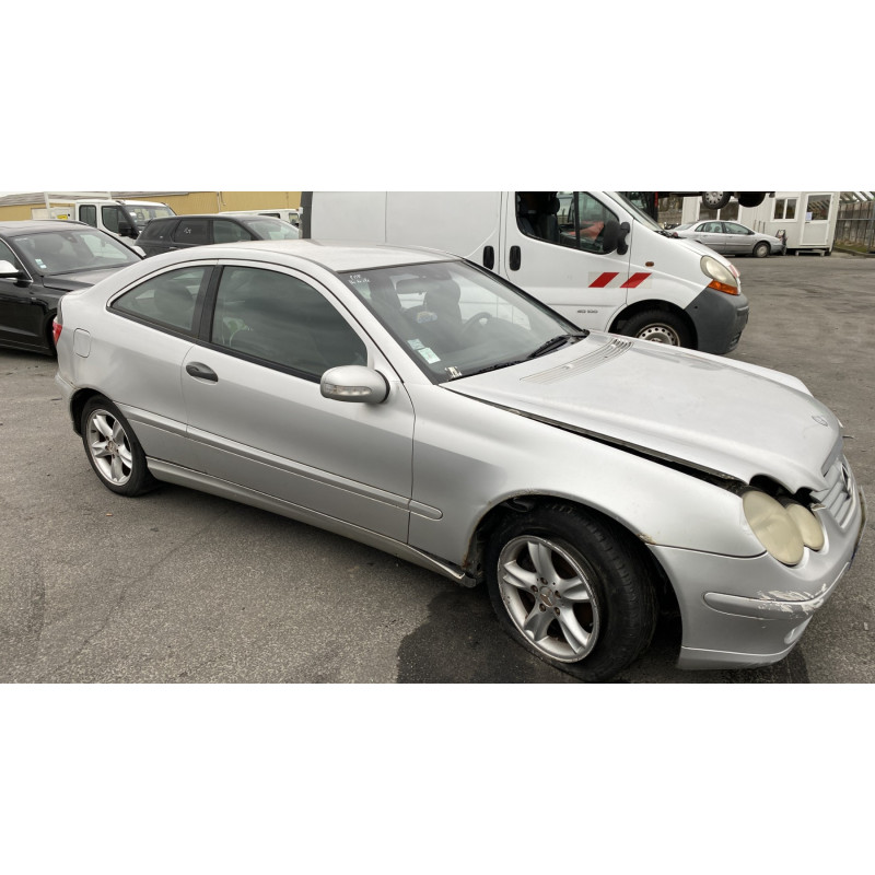 Feu arriere principal gauche (feux) MERCEDES CLASSE C 203 COUPE SPORT Photo n°11