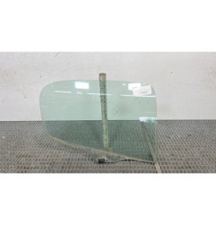 Vitre arriere droit PEUGEOT 206 Photo n°1