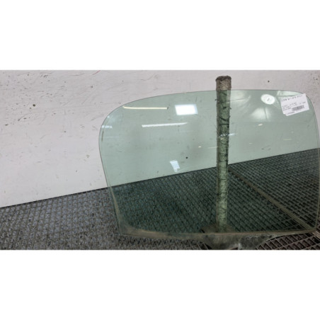 Vitre arriere droit PEUGEOT 206
