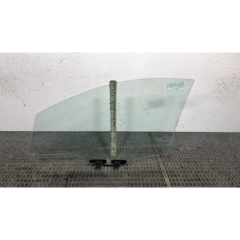Vitre avant droit HYUNDAI I 10 2 Photo n°4
