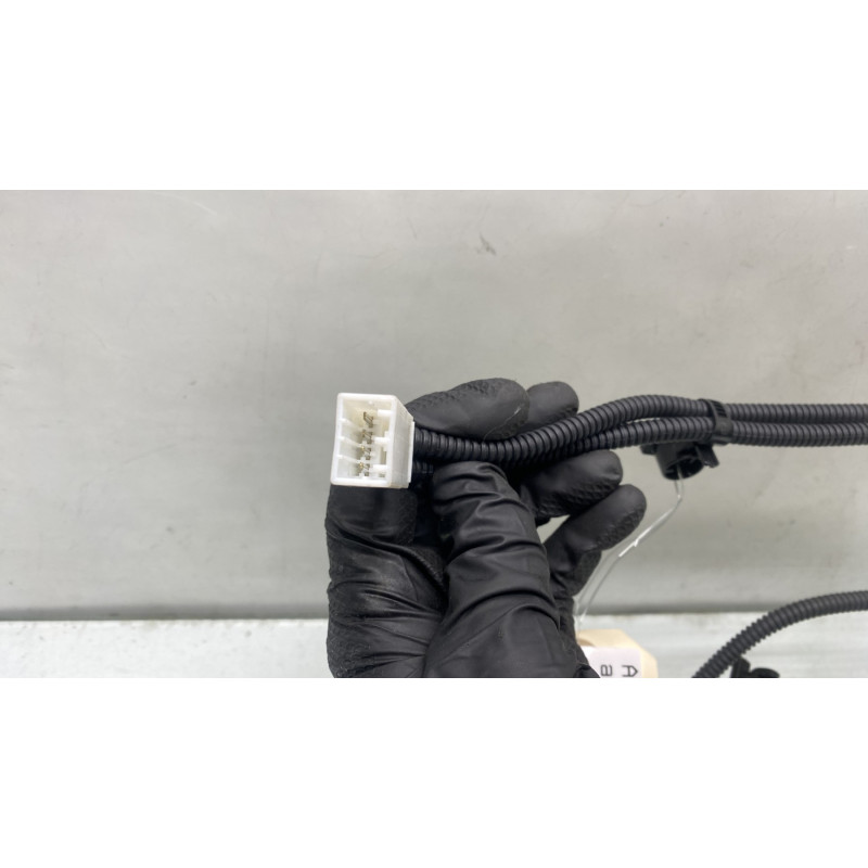 Attache ceinture arriere droit HYUNDAI I 10 2 Photo n°3