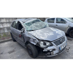 Verin de coffre VOLKSWAGEN POLO 4