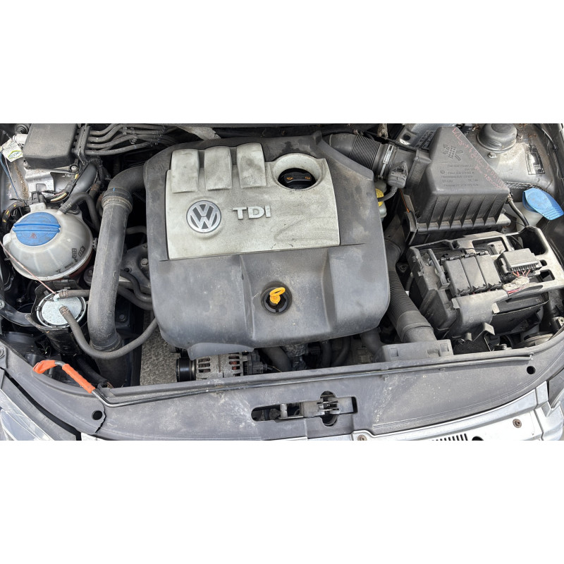 Verin de coffre VOLKSWAGEN POLO 4 Photo n°14