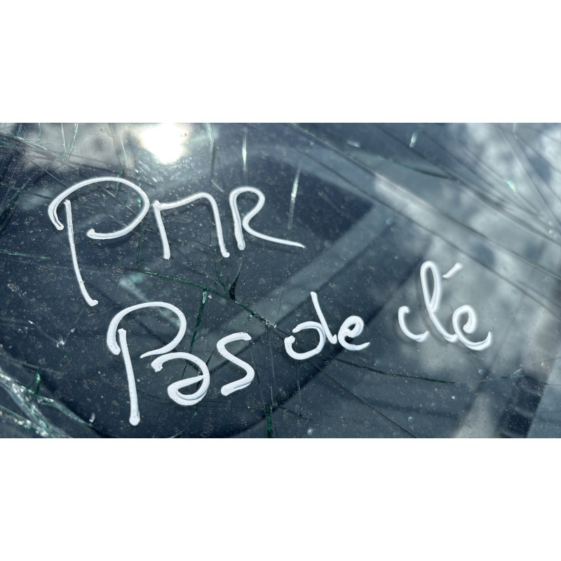 Verin de coffre VOLKSWAGEN POLO 4 Photo n°16