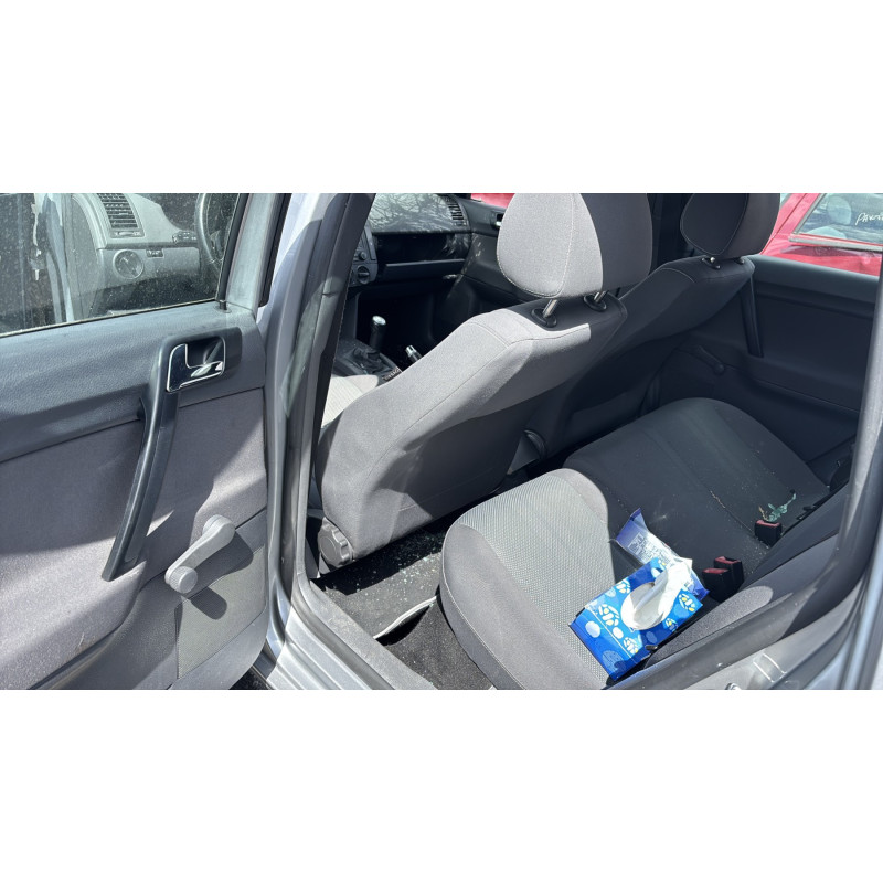 Verin de coffre VOLKSWAGEN POLO 4 Photo n°20