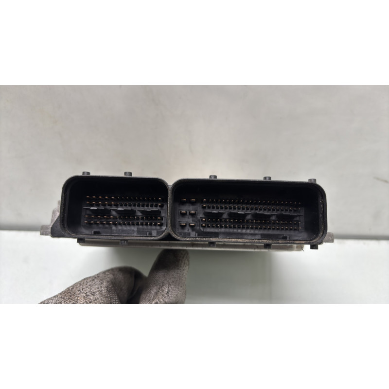 Calculateur moteur OPEL ZAFIRA TOURER C Photo n°3