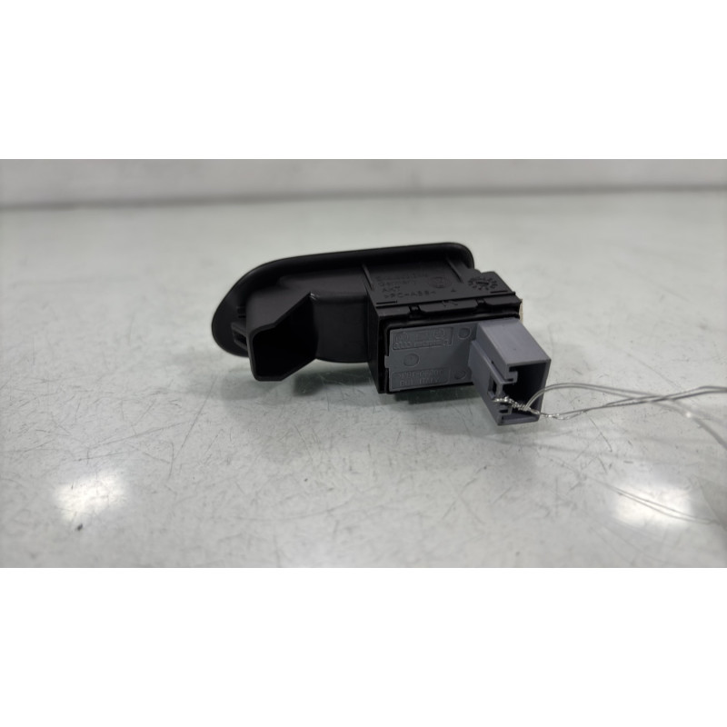 Interrupteur de leve vitre arriere droit VOLKSWAGEN GOLF 6 Photo n°3