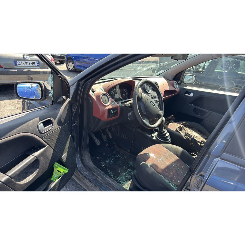 Feu arriere principal droit (feux) FORD FIESTA 5 Photo n°13