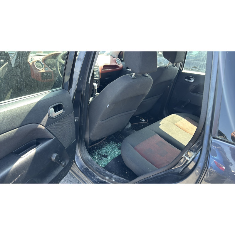 Feu arriere principal droit (feux) FORD FIESTA 5 Photo n°14