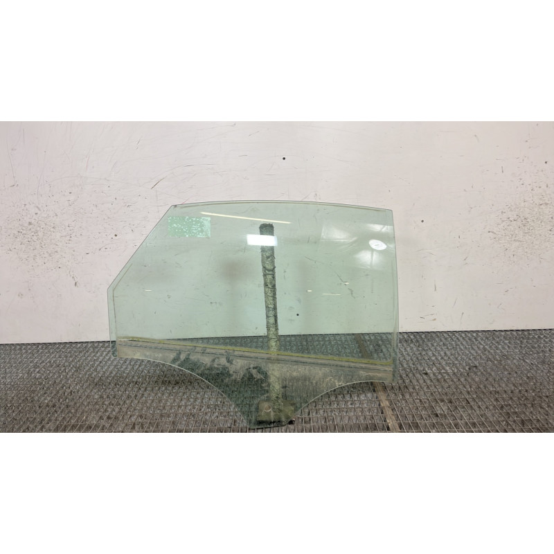Vitre arriere droit FORD MONDEO 3 Photo n°1