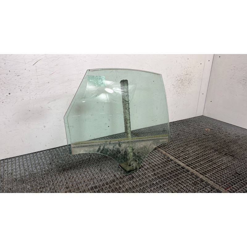 Vitre arriere droit FORD MONDEO 3 Photo n°3