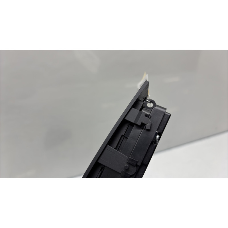 Bouton de warning MERCEDES CLASSE A 176 Photo n°5