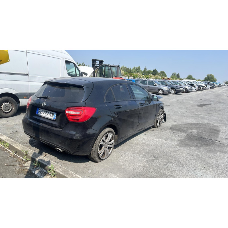 Bouton de warning MERCEDES CLASSE A 176 Photo n°18