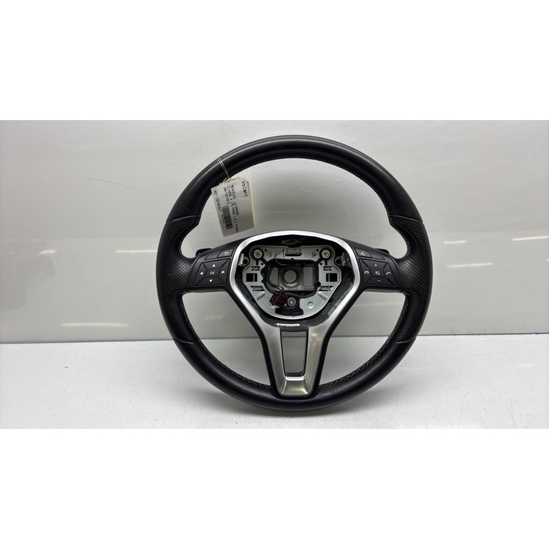 Volant MERCEDES CLASSE A 176 Photo n°1