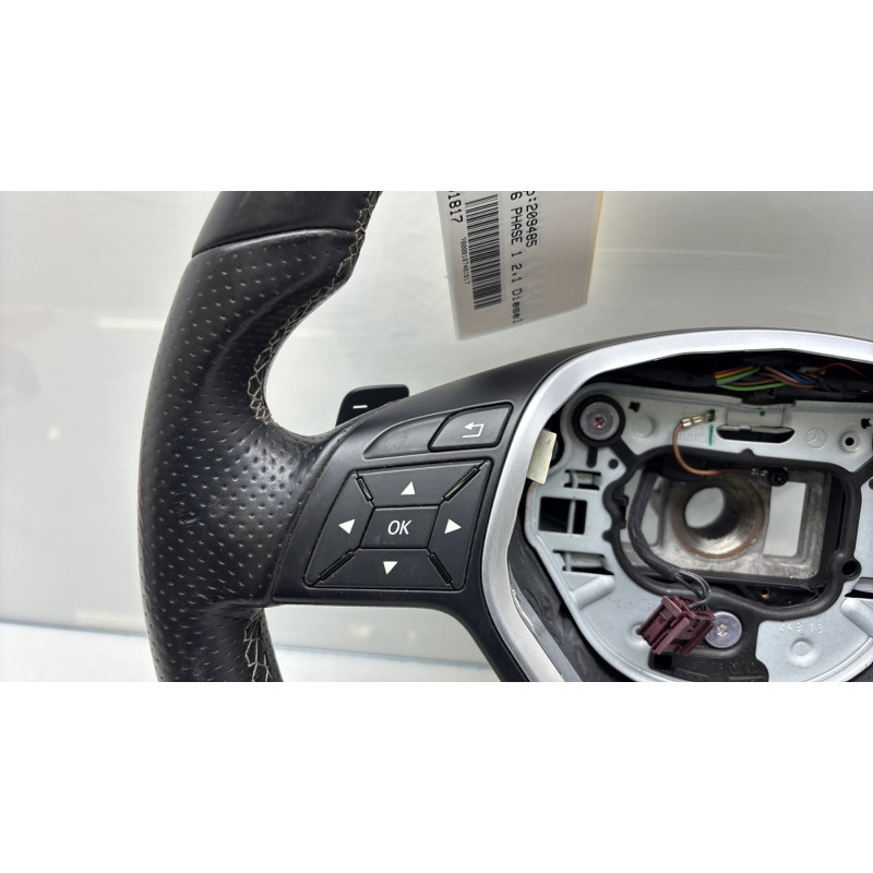 Volant MERCEDES CLASSE A 176 Photo n°4