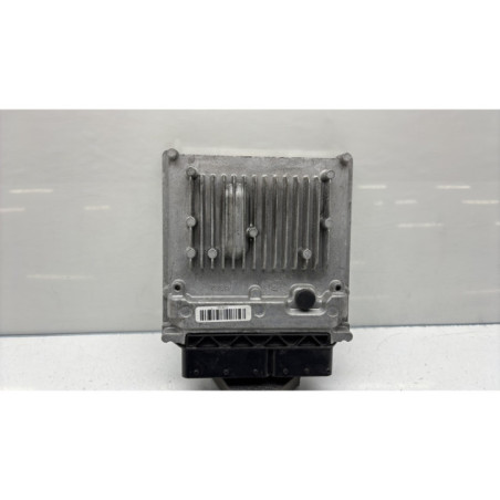 Calculateur moteur MERCEDES CLASSE A 176 Photo n°1