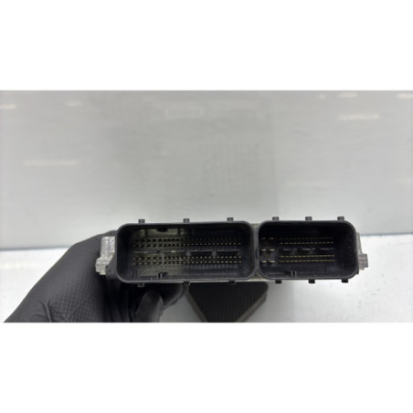 Calculateur moteur MERCEDES CLASSE A 176